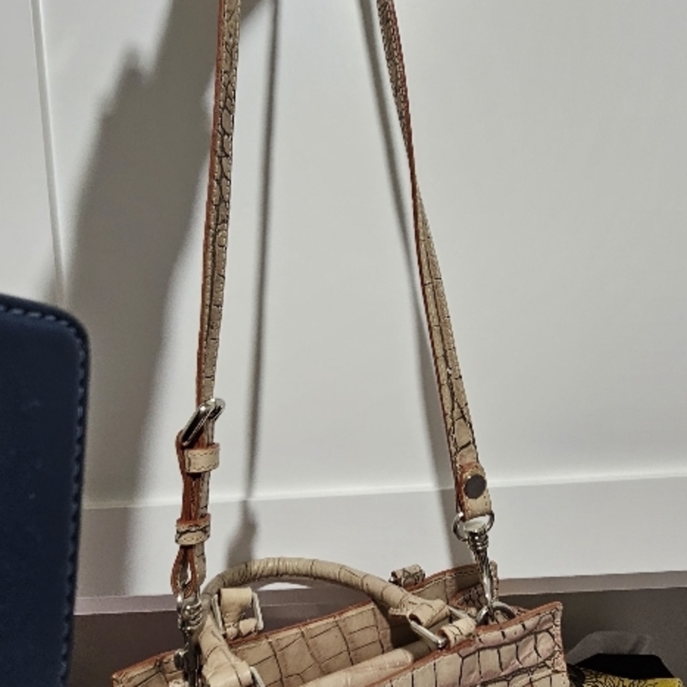 Vintage Dooney & Bourke Bag - Picture 10 of 14
